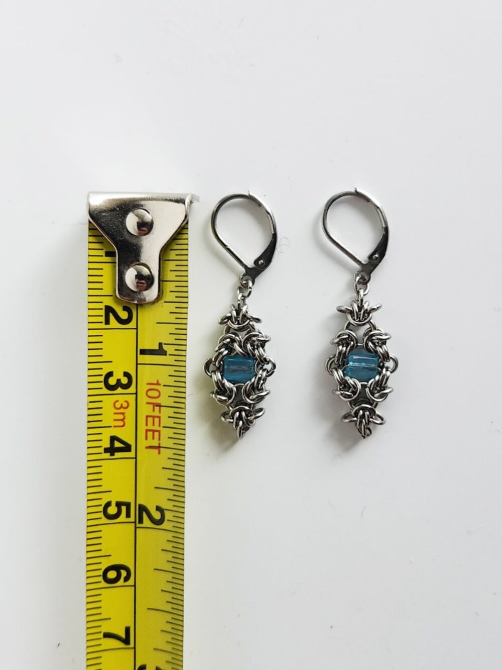 Medieval delicate and dainty silver and blue leverback earrings - Picture 7 of 9